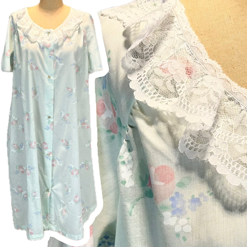 VINTAGE cottage floral lace dressing gown house dress robe snap button front 80s